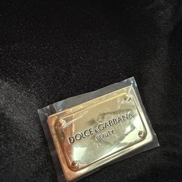 Dolce& Gabbana Black velour Cosmetic Pouch new - Picture 3 of 5